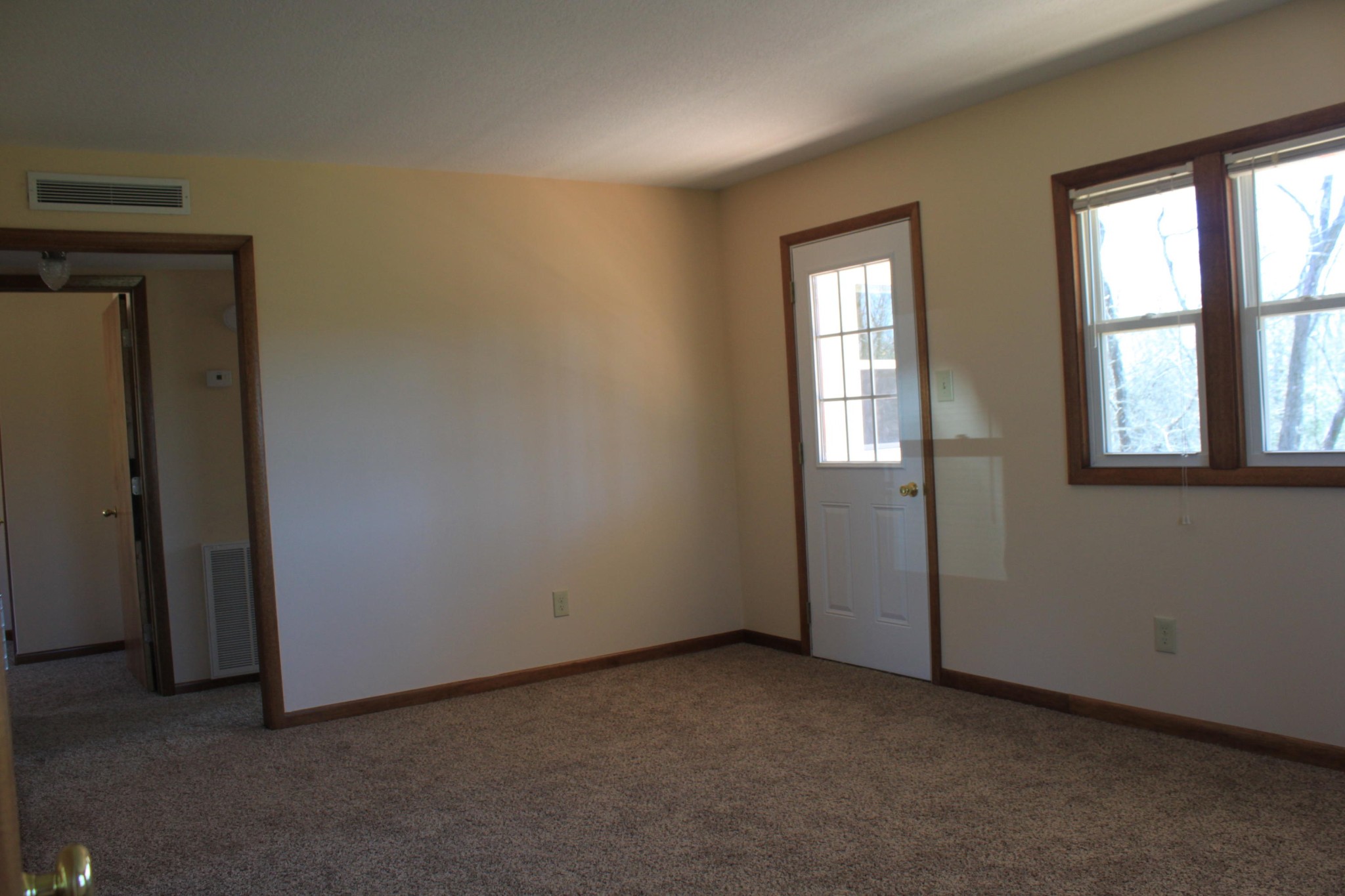 331 West Outer Drive Oak Ridge, TN 37830 - Photo 3 of 26 Gallery Image 3