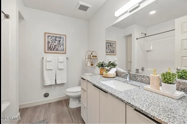 $1,749 | 9275 North 29th Avenue, Unit 2, Phoenix, AZ 85051