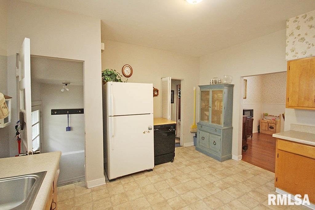 1406 North 3rd Street Springfield, IL 62702 - Photo 8 of 32