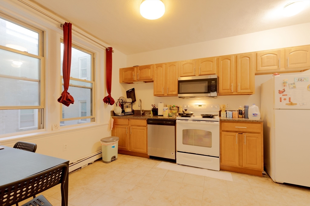 24 Ransom Road, Unit 7 Boston, MA 02135 - Photo 8 of 22