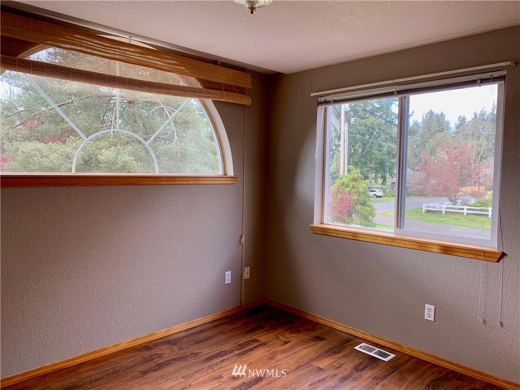 2416 Mayes Road Southeast Olympia, WA 98503 - Photo 33 of 40 Gallery Image 33