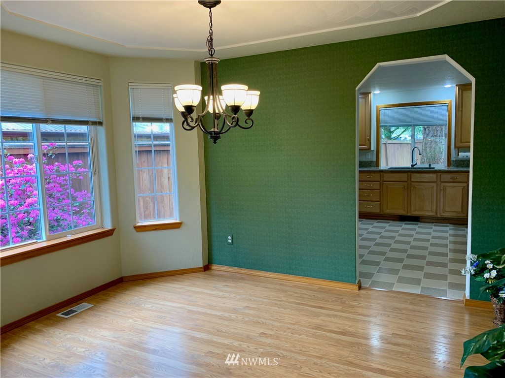 2416 Mayes Road Southeast Olympia, WA 98503 - Photo 10 of 40 Gallery Image 10