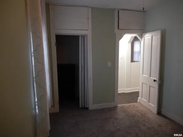 $38,000 | 840 East Pierce Street, Macomb, IL 61455