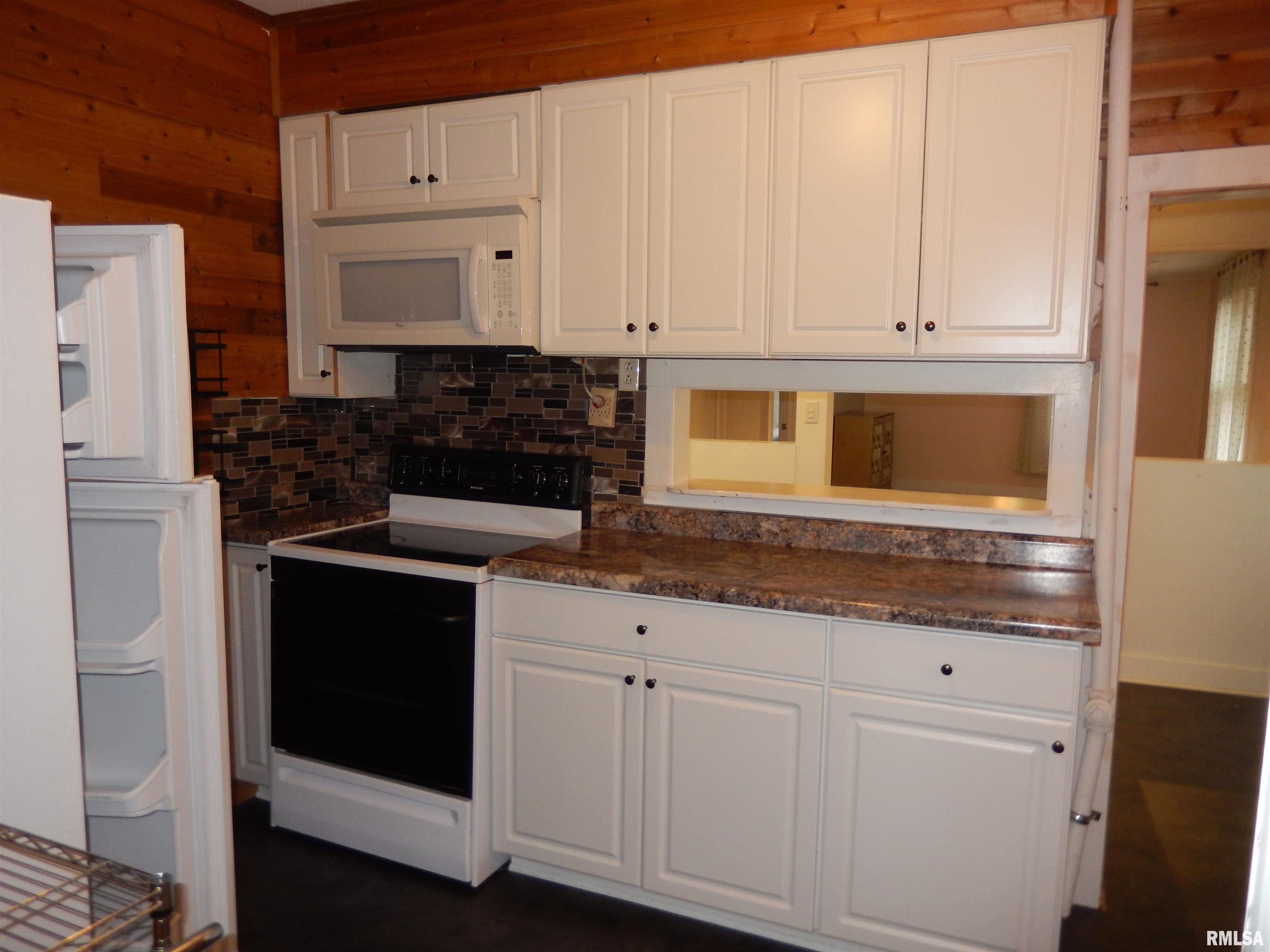 840 East Pierce Street Macomb, IL 61455 - Photo 21 of 32