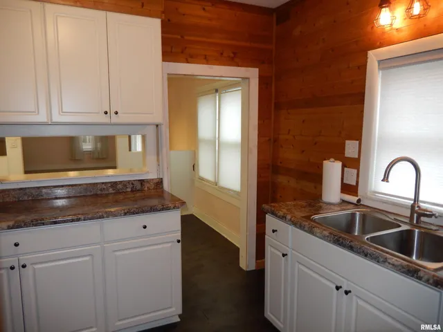 $43,900 | 840 East Pierce Street, Macomb, IL 61455