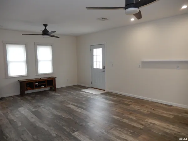 $38,000 | 840 East Pierce Street, Macomb, IL 61455