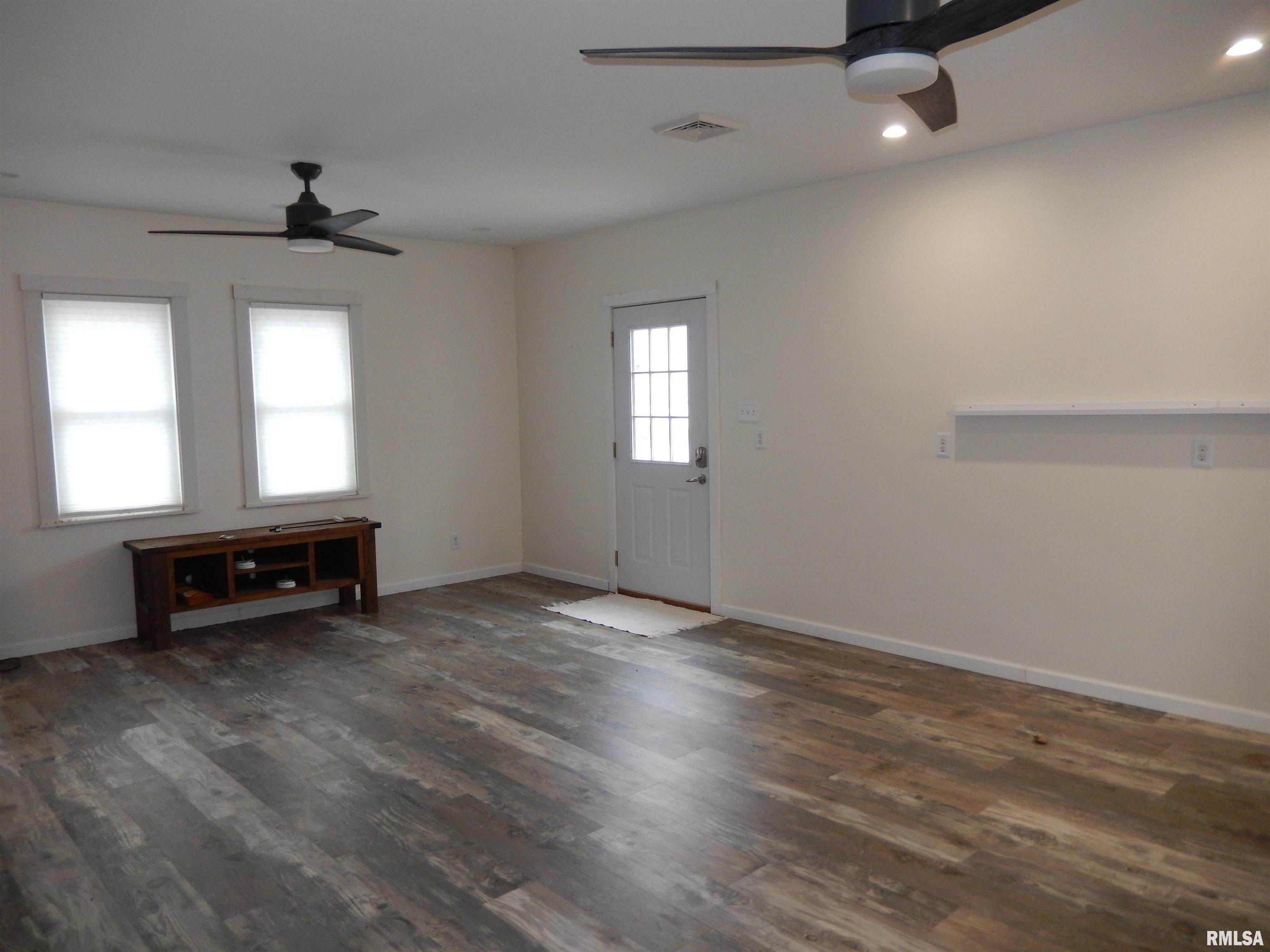 840 East Pierce Street Macomb, IL 61455 - Photo 27 of 32