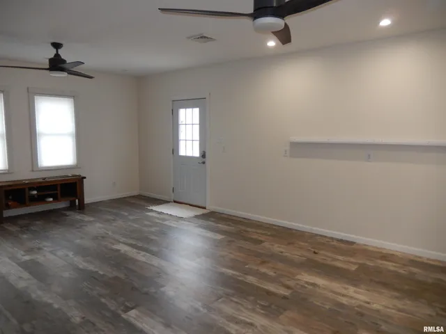 $43,900 | 840 East Pierce Street, Macomb, IL 61455