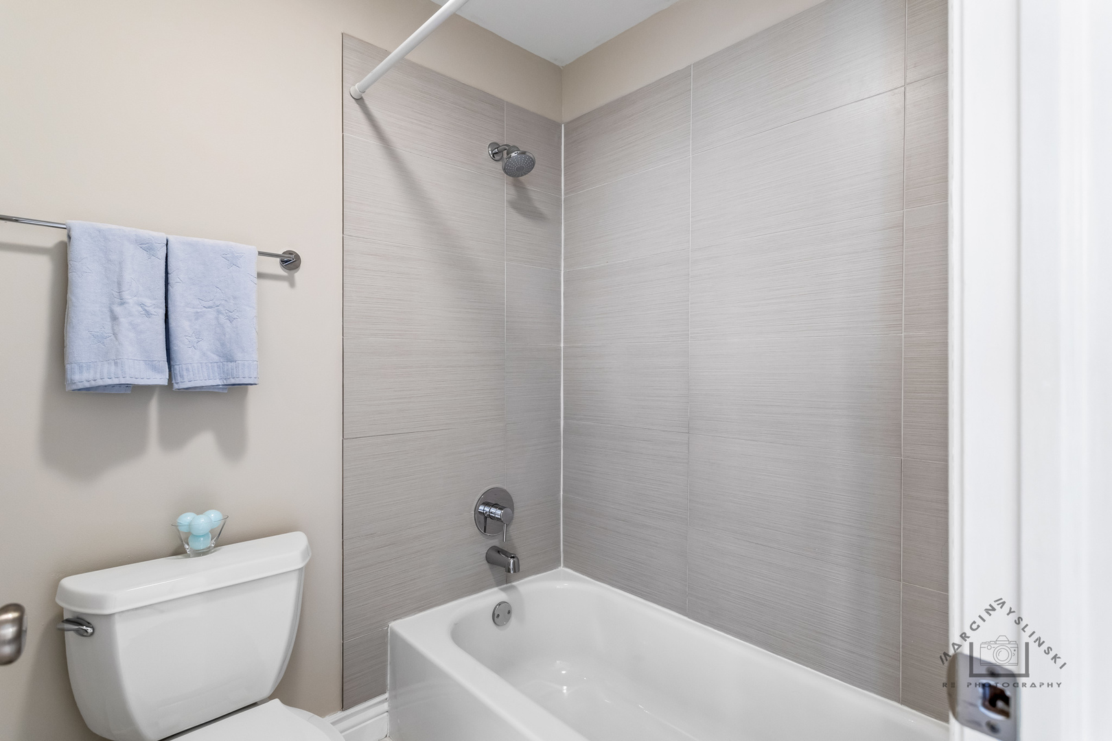 502 West Huntington Commons Road, Unit 146 Mount Prospect, IL 60056 - Photo 12 of 21
