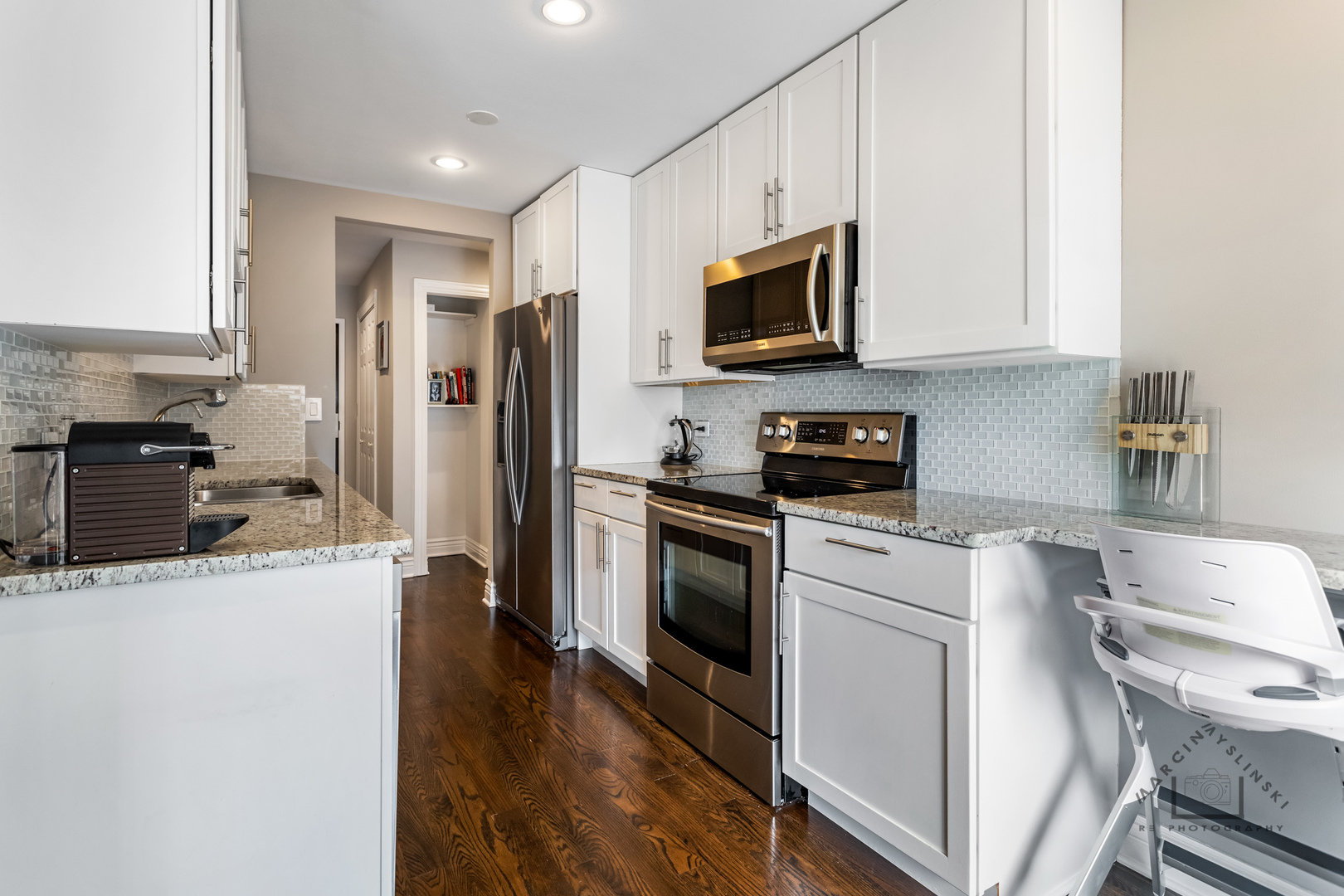 502 West Huntington Commons Road, Unit 146 Mount Prospect, IL 60056 - Photo 7 of 21