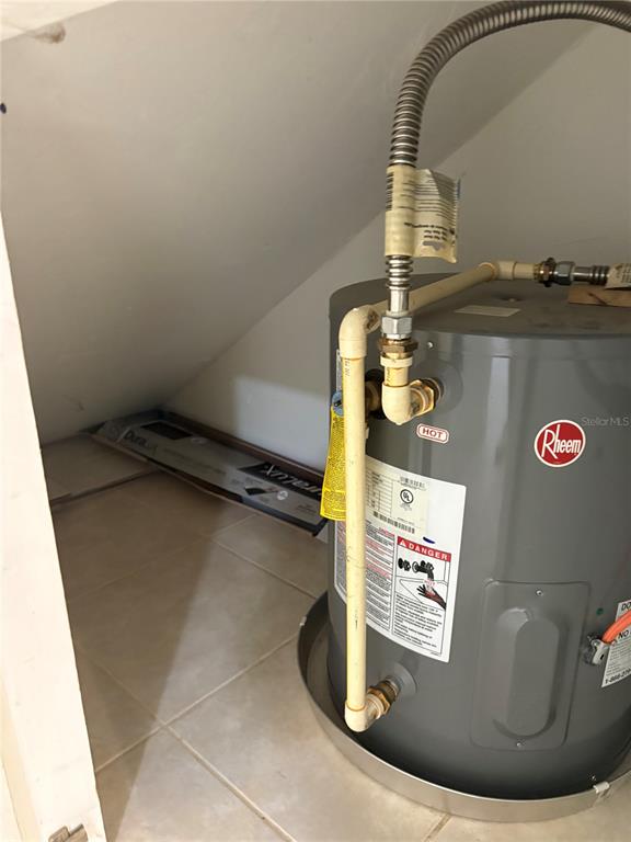 4624 Southwest 45th Lane Gainesville, FL 32608 - Photo 4 of 15