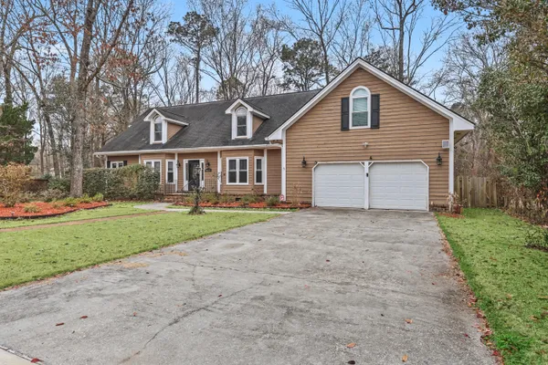 $629,000 | 132 Hidden Fawn Circle, Goose Creek, SC 29445
