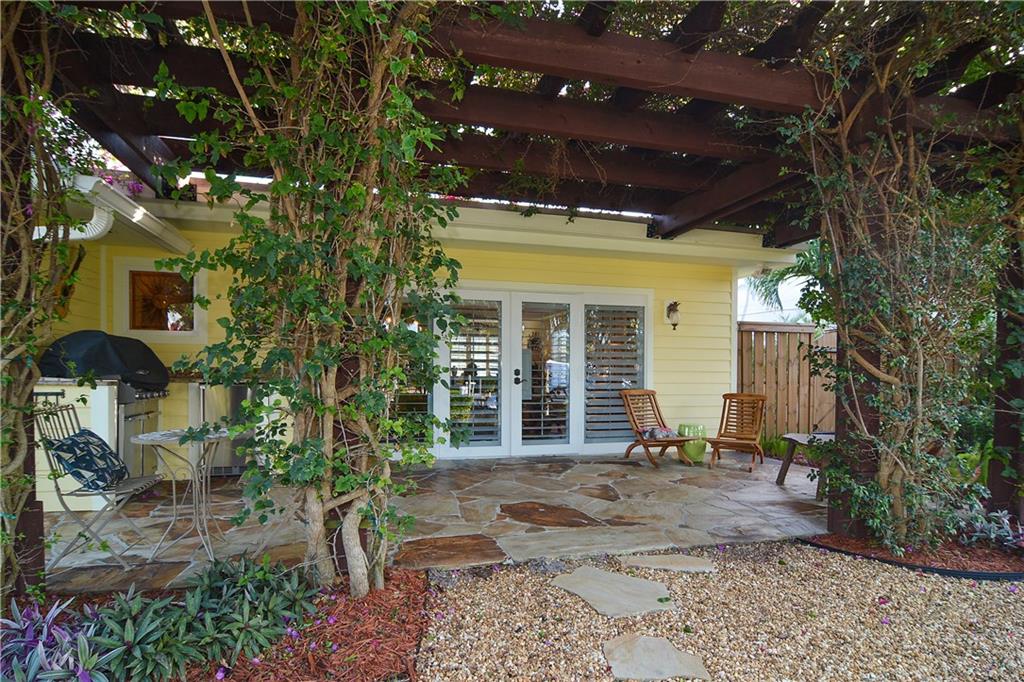 1589 Southwest Dyer Point Road Palm City, FL 34990 - Photo 22 of 29 Gallery Image 22