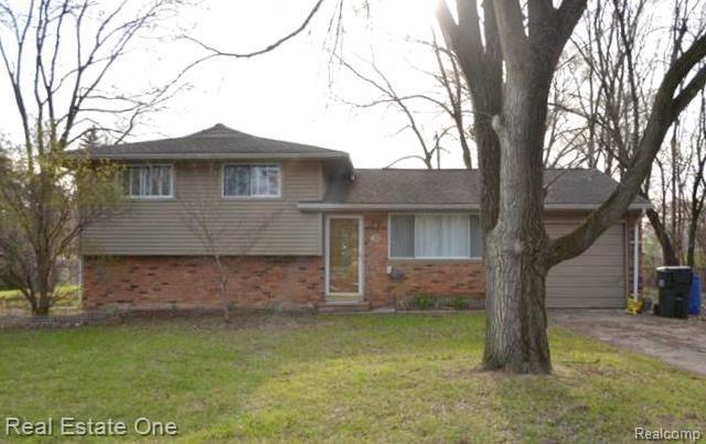 2765 Melvin Avenue Rochester Hills, MI 48307 - Photo 1 of 7