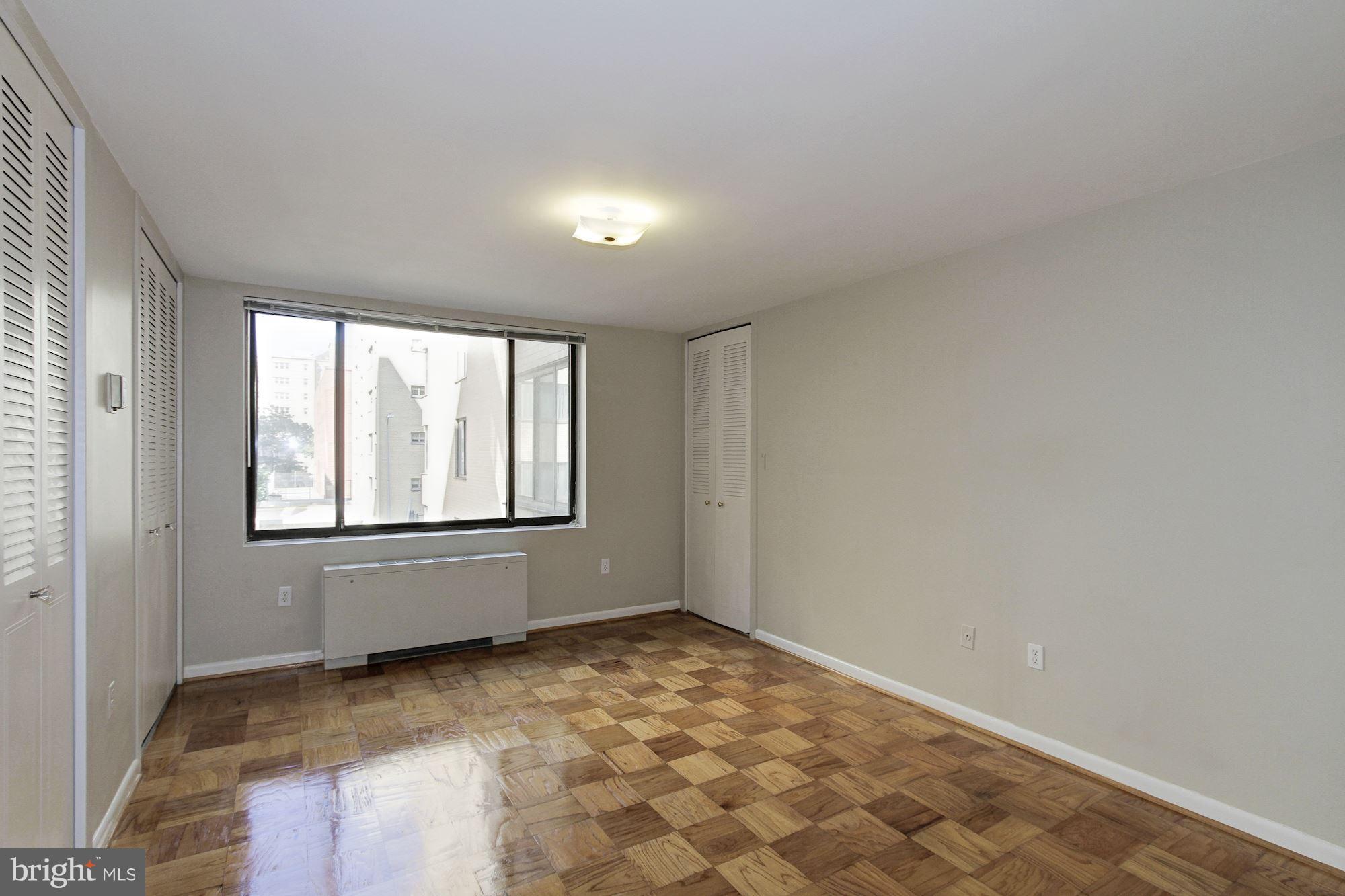 522 21st Street Northwest, Unit 301 Washington, DC 20006 - Photo 13 of 29 an empty room with windows