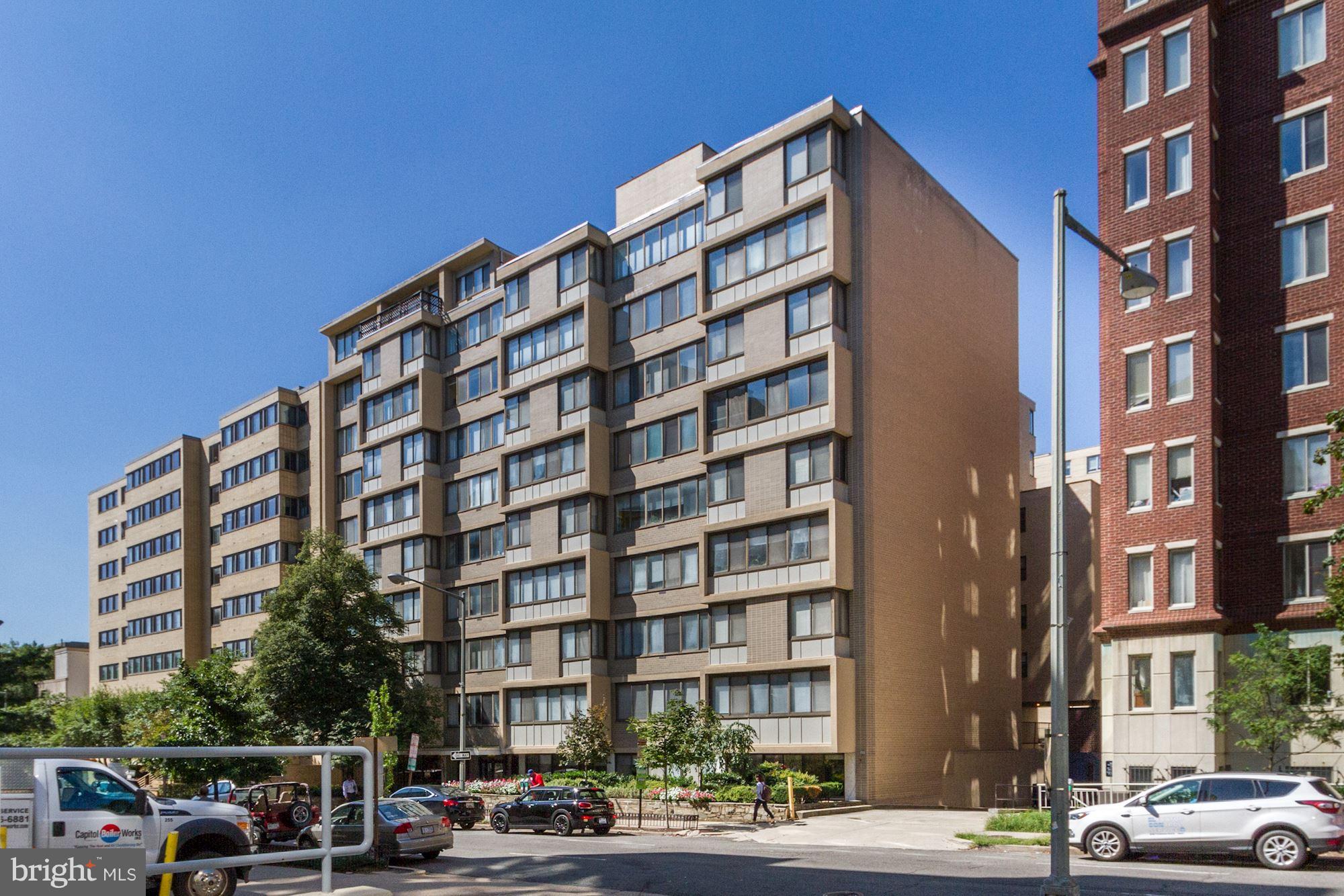 522 21st Street Northwest, Unit 301 Washington, DC 20006 - Photo 24 of 29 a front view of a building