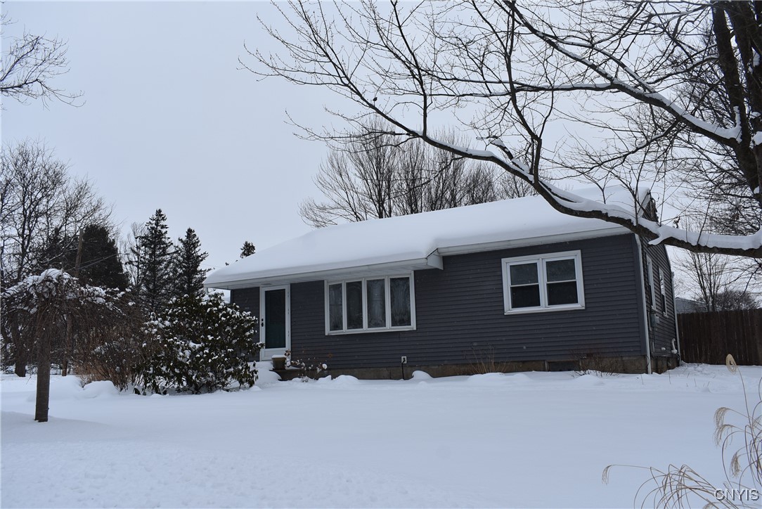 7620 Thompson Road Cicero, NY 13212 - Photo 3 of 50