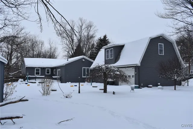 $249,900 | 7620 Thompson Road, Cicero, NY 13212