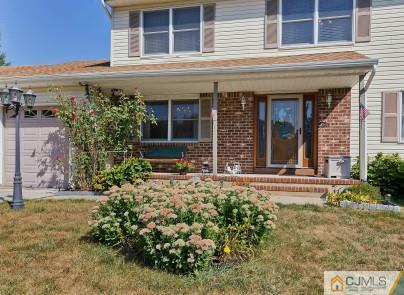 2 Forman Court Edison, NJ 08817 - Photo 3 of 20 Gallery Image 3