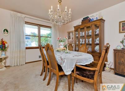 2 Forman Court Edison, NJ 08817 - Photo 8 of 20 Gallery Image 8