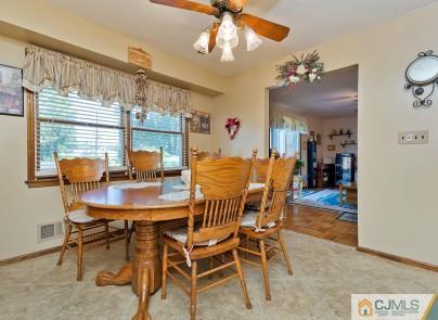 2 Forman Court Edison, NJ 08817 - Photo 10 of 20 Gallery Image 10