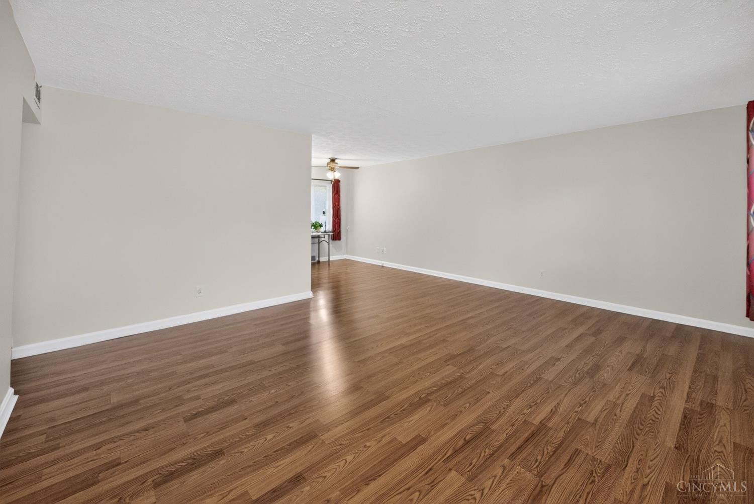 7987 West Chester Road West Chester, OH 45069 - Photo 6 of 37 Gallery Image 6