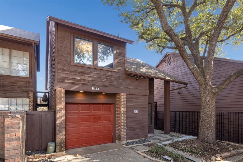 6124 Summer Creek Circle Dallas, TX 75231 - Photo 3 of 30