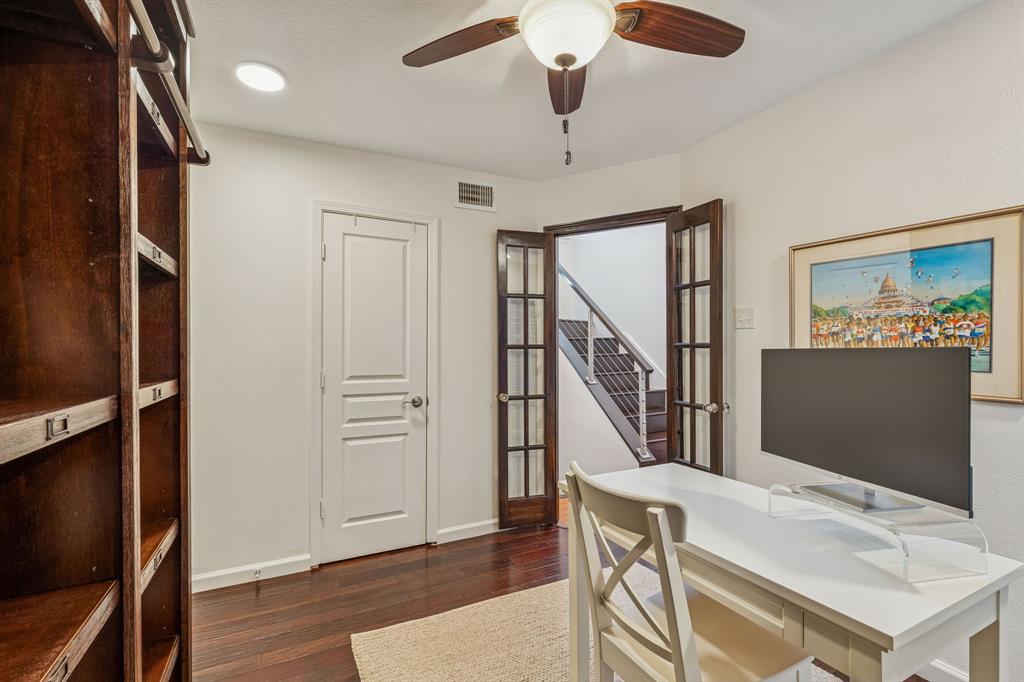 6124 Summer Creek Circle Dallas, TX 75231 - Photo 7 of 30