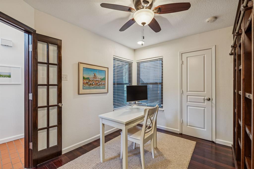 6124 Summer Creek Circle Dallas, TX 75231 - Photo 8 of 30