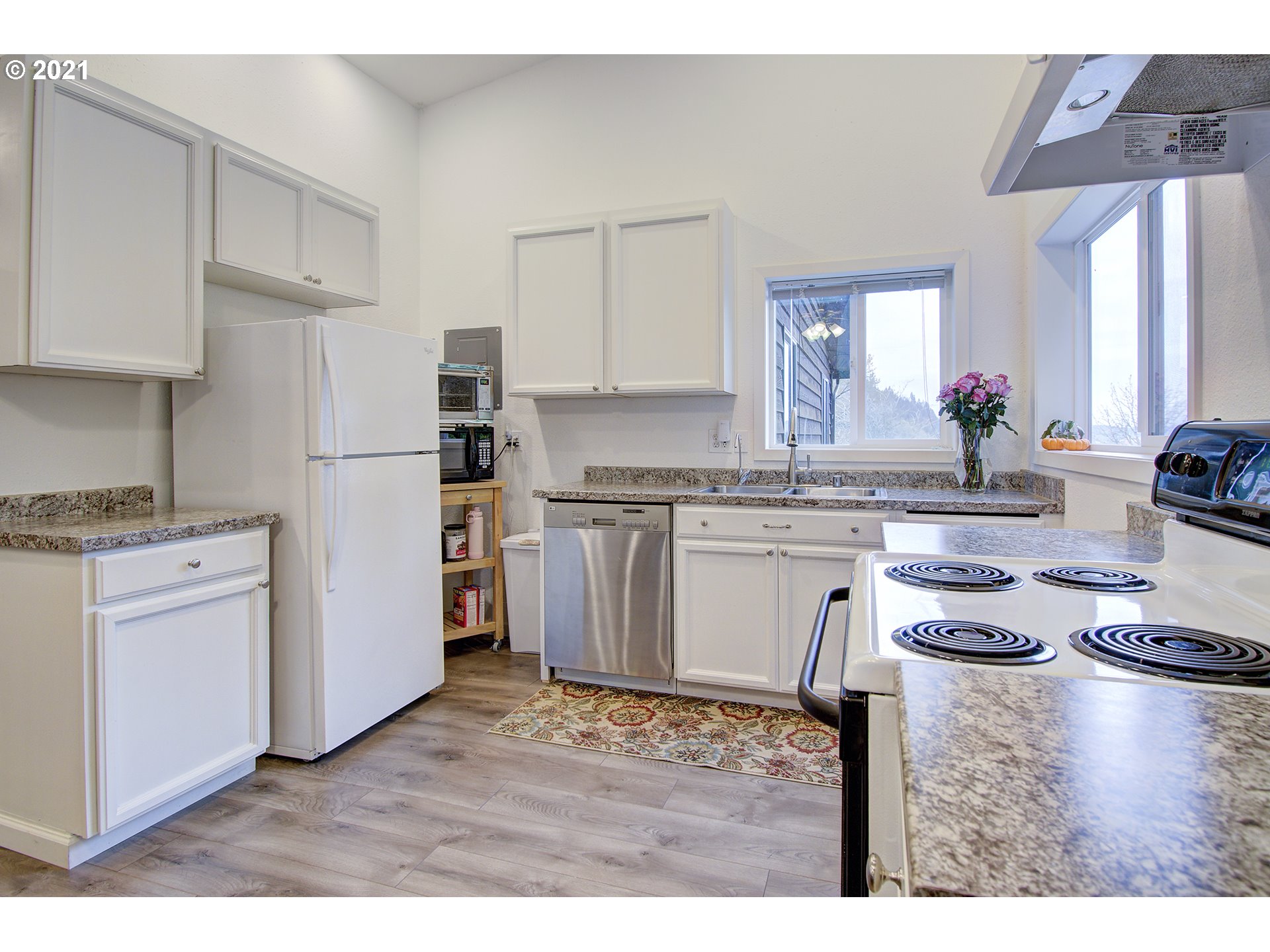 29526 Old Rainier Road Rainier, OR 97048 - Photo 21 of 32 Gallery Image 21