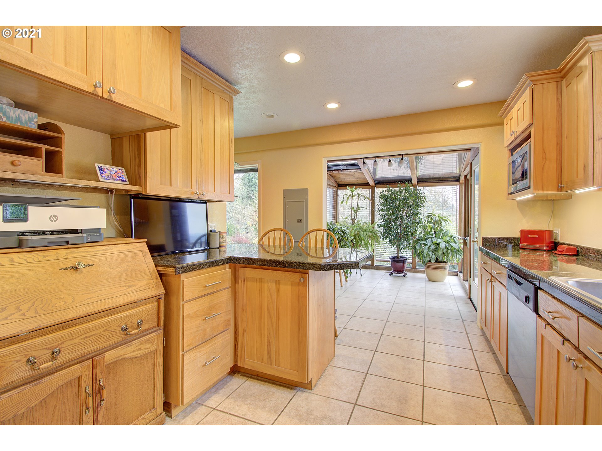 29526 Old Rainier Road Rainier, OR 97048 - Photo 5 of 32 Gallery Image 5
