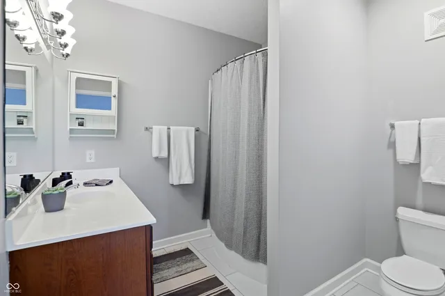 $299,900 | 1184 Shadow Ridge Road, Carmel, IN 46280