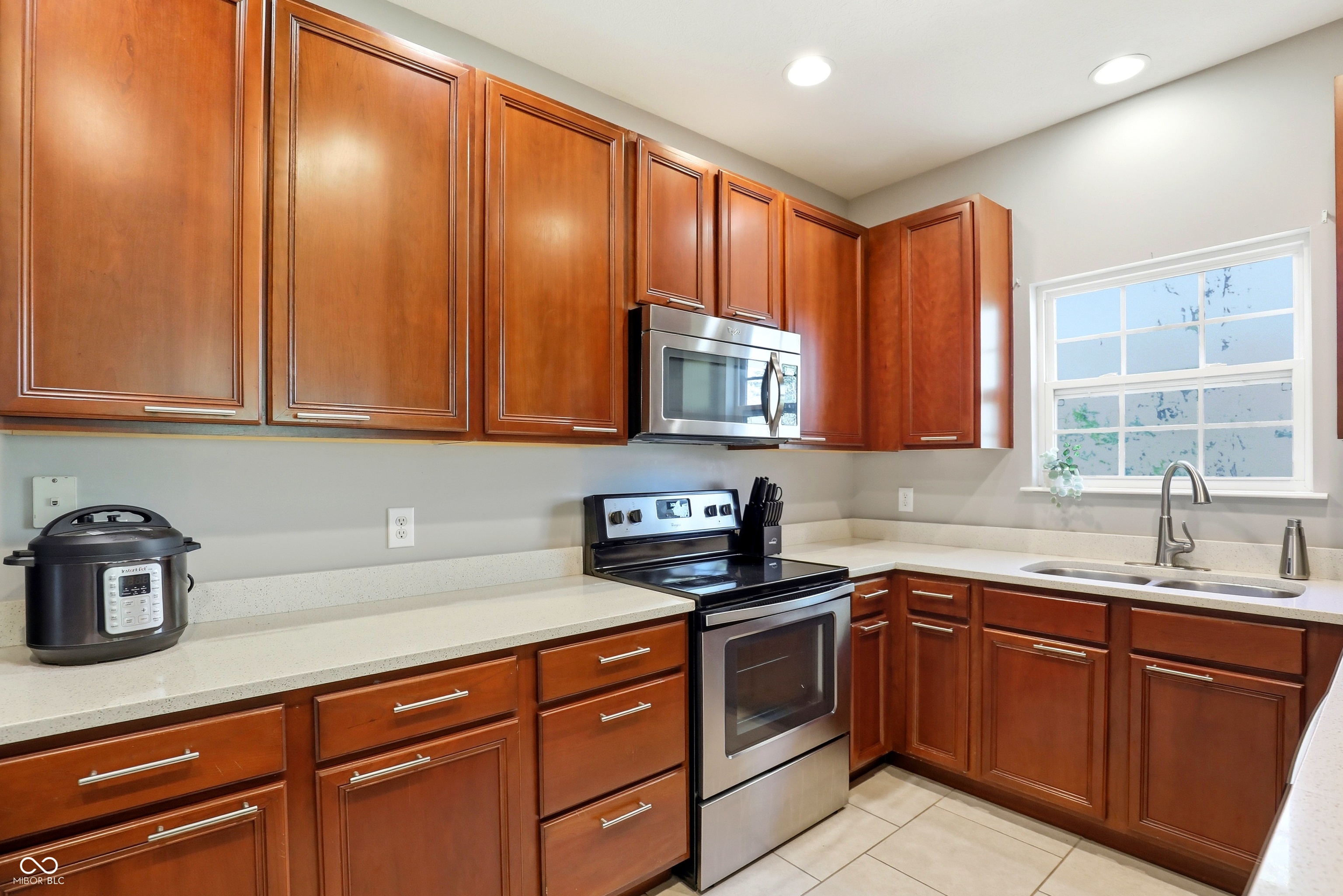 1184 Shadow Ridge Road Carmel, IN 46280 - Photo 10 of 26