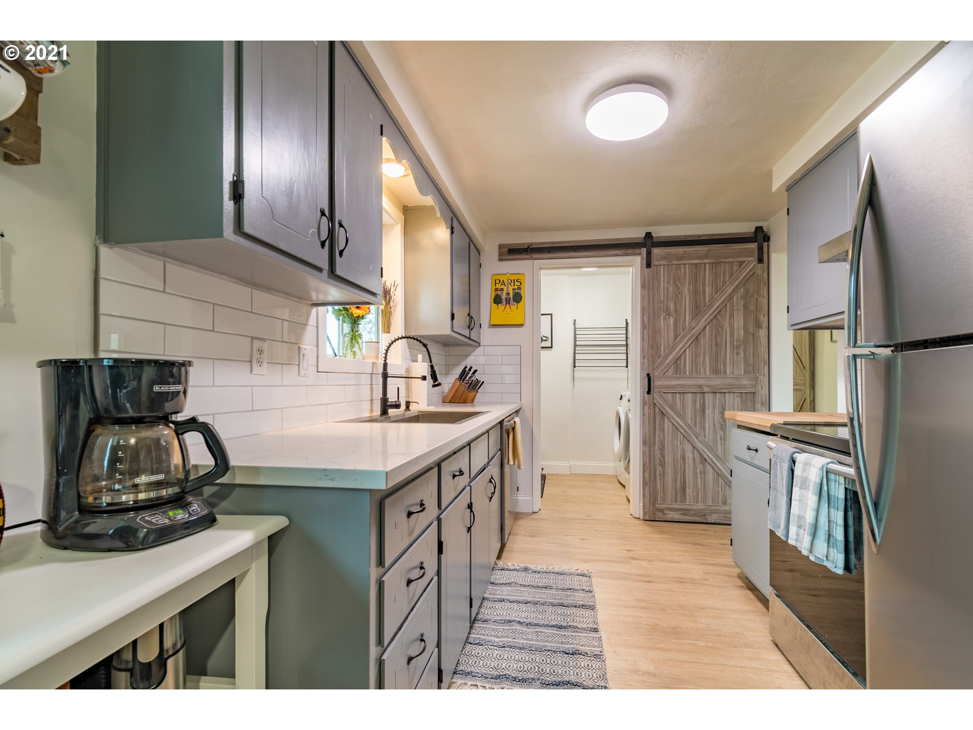 1384 Goodpasture Island Road Eugene, OR 97401 - Photo 13 of 32 Gallery Image 13
