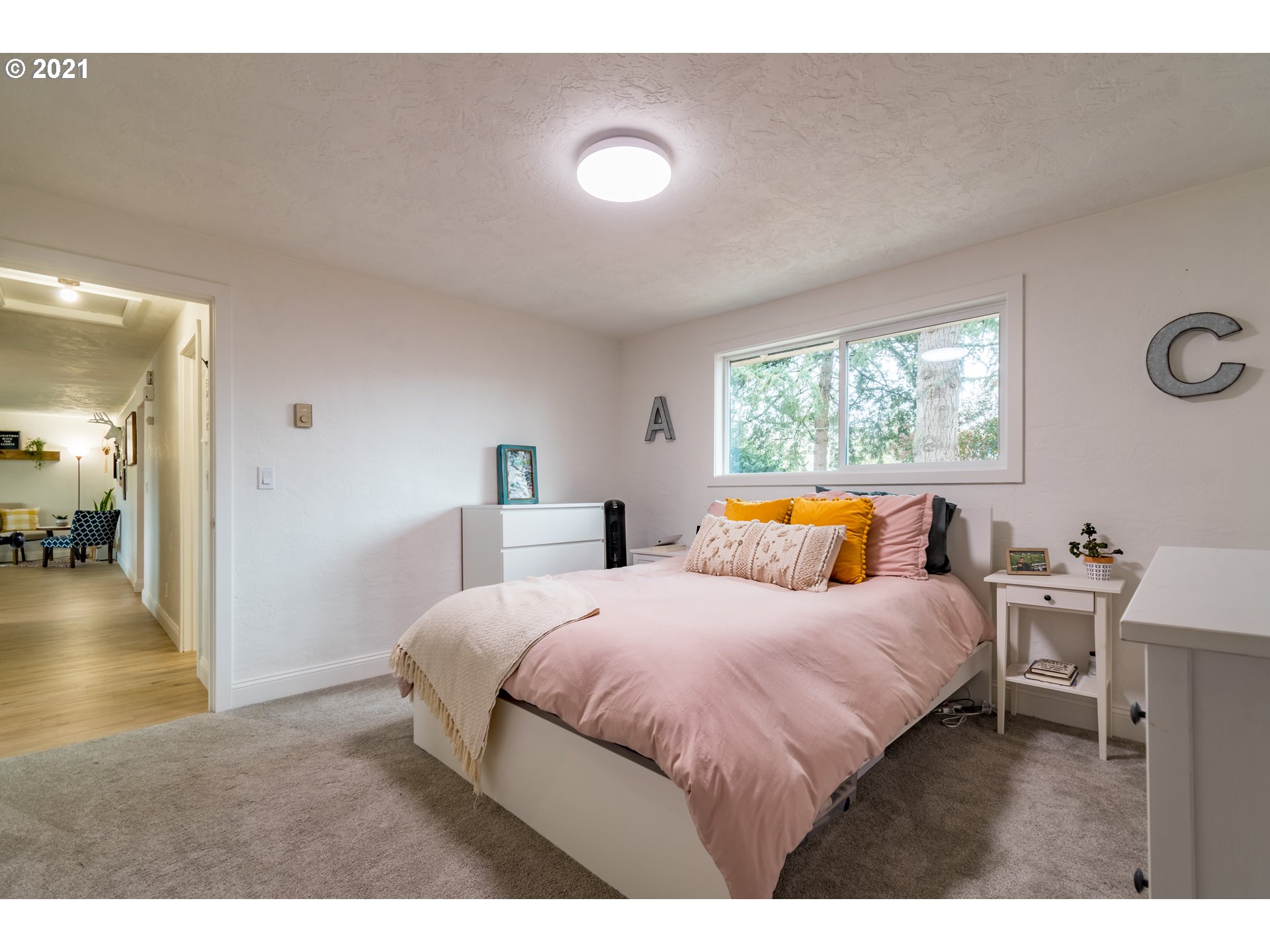 1384 Goodpasture Island Road Eugene, OR 97401 - Photo 18 of 32 Gallery Image 18
