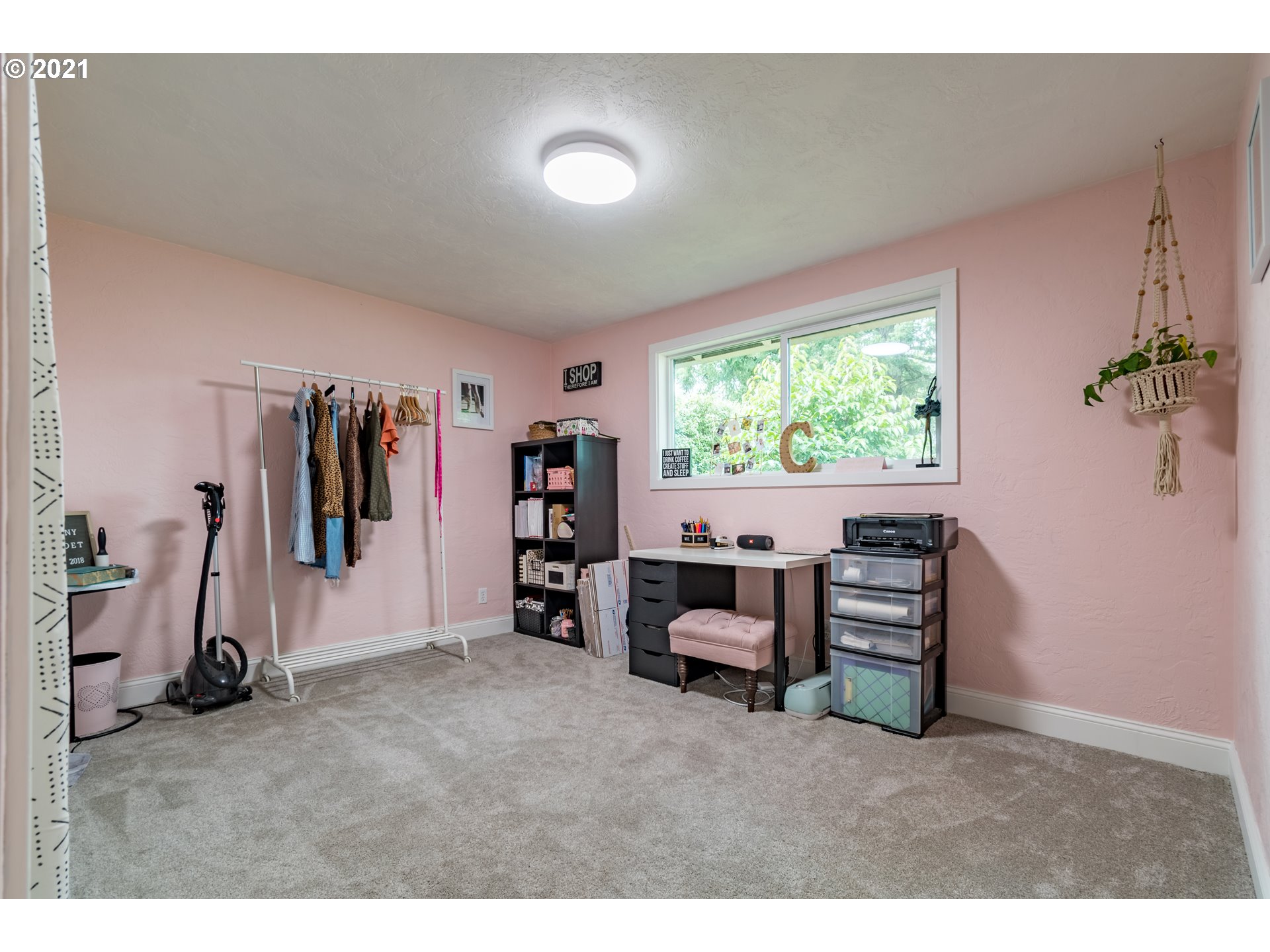 1384 Goodpasture Island Road Eugene, OR 97401 - Photo 19 of 32 Gallery Image 19