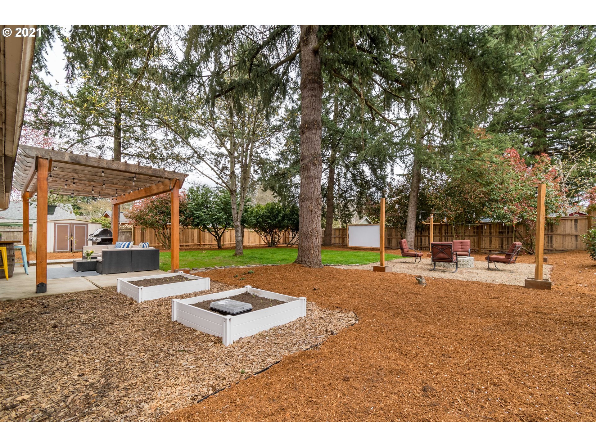 1384 Goodpasture Island Road Eugene, OR 97401 - Photo 30 of 32 Gallery Image 30