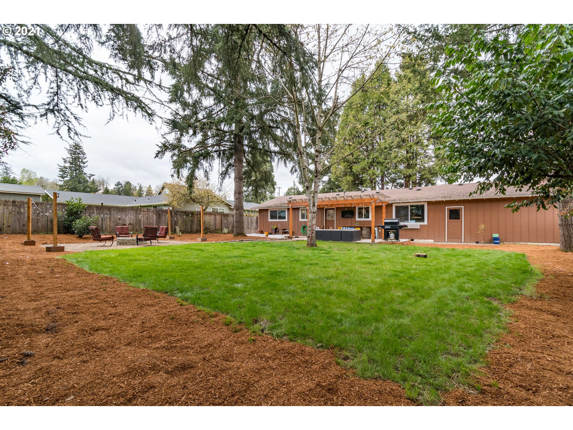 1384 Goodpasture Island Road Eugene, OR 97401 - Photo 32 of 32 Gallery Image 32