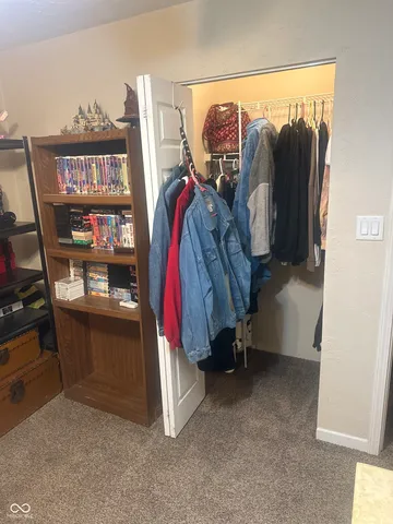 $250,000 | 2601 West 93rd Avenue, West Terre Haute, IN 47885