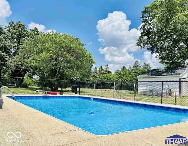 $250,000 | 2601 West 93rd Avenue, West Terre Haute, IN 47885