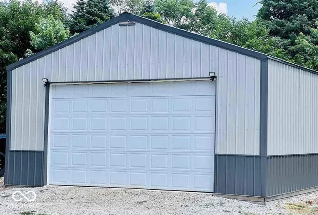 $250,000 | 2601 West 93rd Avenue, West Terre Haute, IN 47885