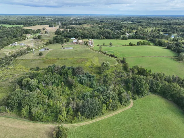 $690,000 | 5414 Bordman Road, Leonard, MI 48367