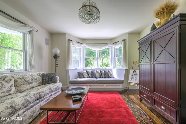 $1,895,000 | 176 West Center Road, West Stockbridge, MA 01266