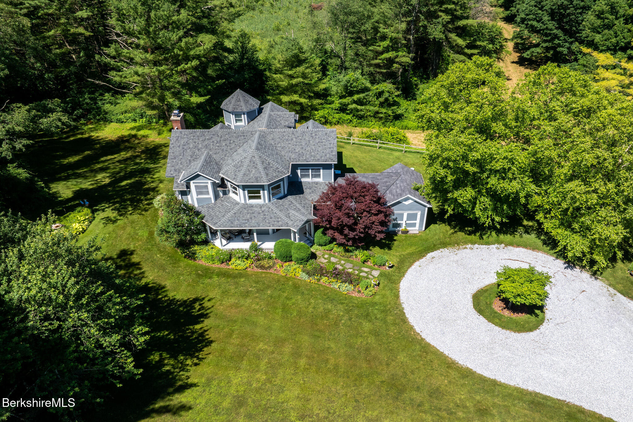 176 West Center Road West Stockbridge, MA 01266 - Photo 3 of 57 Screen - 176 West Center Rd