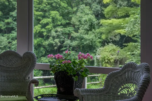 $1,895,000 | 176 West Center Road, West Stockbridge, MA 01266