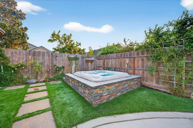 $579,000 | 3088 East Teague Avenue, Clovis, CA 93619