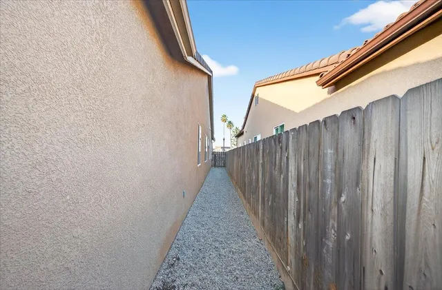 $579,000 | 3088 East Teague Avenue, Clovis, CA 93619