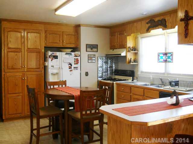 1766 South Paraham Road York, SC 29745 - Photo 3 of 14 Gallery Image 3