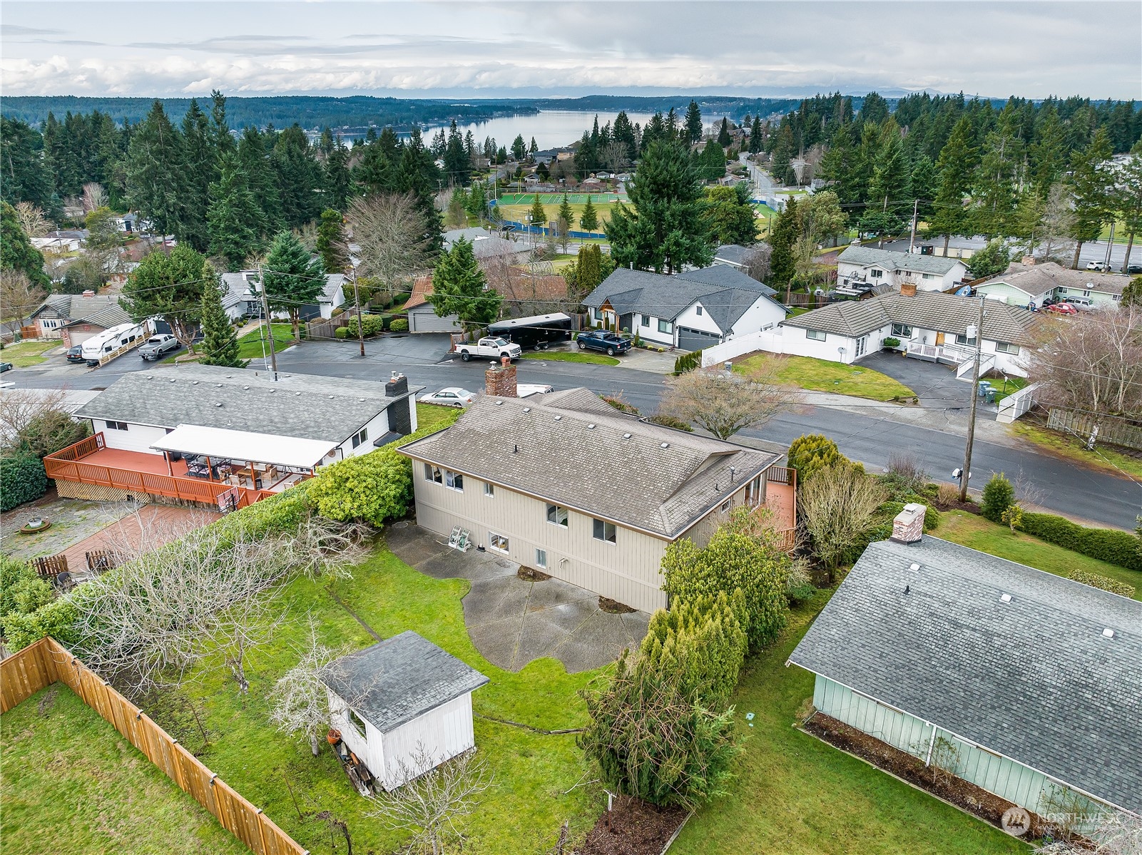 4105 Robin Road West University Place, WA 98466 - Photo 5 of 40 Gallery Image 5