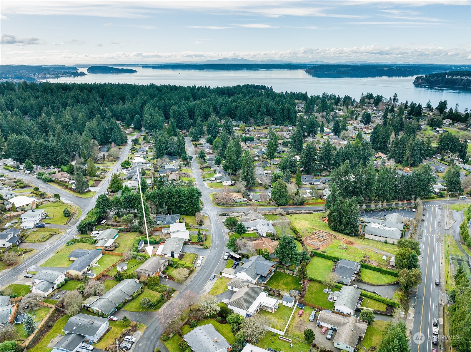 4105 Robin Road West University Place, WA 98466 - Photo 7 of 40 Gallery Image 7
